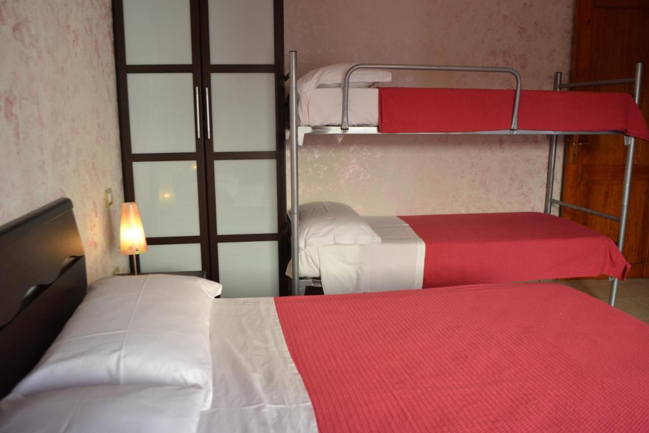 Sa Marina Bed and Breakfast La Caletta Εξωτερικό φωτογραφία
