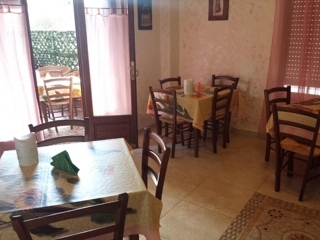 Sa Marina Bed and Breakfast La Caletta Εξωτερικό φωτογραφία