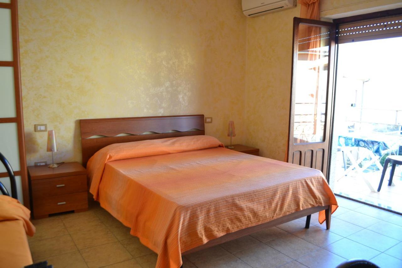 Sa Marina Bed and Breakfast La Caletta Εξωτερικό φωτογραφία